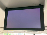 【フリップダウンモニター】大画面モニターで後席でもエンタメをお楽しみいただけます。小さなお子様にも大人気の装備です♪