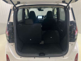 【ラゲッジルーム】後部座席を倒せば大きな荷物も積むことが出来ます!