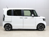 【コーティング】大好評のボディコーティング「グラスコーティング ガードコスメSP」もご納車までに施工可能。ガラス皮膜によりボディをキレイな状態に保ってくれます。