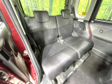 後部座席も気になるようなキズ・汚れやへたり等、大きなダメージはなく、良好な状態です。