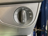 車両状態証明書修復歴の有無も一目瞭然。機能や内装・外装、走行距離、修復歴の有無をチェックし、クルマの状態を10段階にした車両状態証明書。数字や記号を使ってわかりやすく表示しています。
