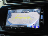 バックをするとき自動でリアの様子が映る『リアカメラ』付き!ナビ画面で確認しながらバックができますから安心ですね。でも、目視も大切ですよ!安全第一でお願いします!