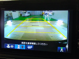 バックカメラの画像です。ガイドラインがスムースな車庫入れをサポートいたします!マルチビューカメラも装備してます!車庫入れの安心感がアップしますね☆
