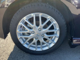 純正アルミホイール装着になります♪