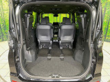 後席を格納すると、これだけの広さが!シーンに合わせたシートアレンジで、大きな荷物も積むことが出来ます♪