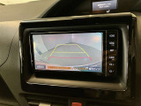 バックガイドモニターで、後方を確認しながら安心して駐車することができます。運転初心者も熟練者も必須の機能ですよ!