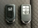 スマートキーです!ドアの施錠・解錠・エンジンの始動がスムーズで大変便利です!