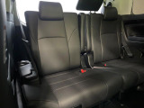 3列目シートはもちろん状態良好☆大人でもゆったりと座って頂けますので、大人数でのお出かけもラクラクです♪ご家族で、気の知れた仲間で、ドライブに行くのが楽しみですね♪