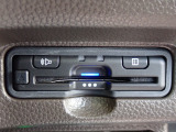 ■【ETC車載器】が装備されています。セットアップをしてお渡しとなり、ETCカードを差し込むだけで高速道路の利用が可能です。