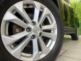 【純正17インチアルミホイール】外観にマッチした純正アルミホイールを装着しております。各種社外アルミホイールや、スタッドレスタイヤも取扱いしております。是非ご相談ください♪