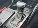 【 シフト 】シフトも操作しやすく快適なドライブを楽しんでいただけます。