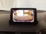 【バックモニター】車の後退を補助するシステムが標準装備されております。