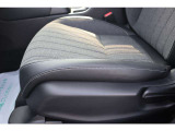 【助手席シート】試乗車上がりで使用感も少なく、シート状態良好です!