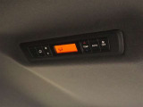 リヤエアコン搭載なので車内全体の室温を調節できます!