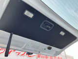 バックドアにはランプがついているので、夜間に車いすや、荷物を積み下ろしする際も視覚を確保できます。