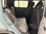 後部座席もキレイな状態です♪