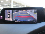 360&deg;ビューモニターを搭載しています。コーナーセンサーと合せてお使いいただくことで、安全、安心にお車の取り回しを行っていただけます。