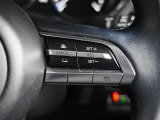 前走車両の速度に合せて、自車の速度を調整できる「MRCC(マツダレーダークルーズコントロール)」を装備しています。