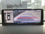360度ビューモニター 4つのカメラで前後左右、俯瞰映像を表示、ドライバーからは見えない領域の危険認知をサポートするシステム搭載!