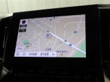 純正ナビを装備。タッチパネル式で使いやすく、お出かけもラクラクです。