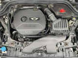 【エンジンルーム】エンジンの調子も良好です。ご納車前にはしっかりオイル類の交換も実施します。