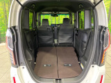 後席を格納すると、これだけの広さが!シーンに合わせたシートアレンジで、大きな荷物も積むことが出来ます♪