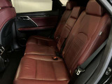 ゆとりある広々とした車内空間は、ドライブを始め買い物やレジャーなど、幅広く活躍します。一人でもみんなとでもお出かけを楽しみましょう!