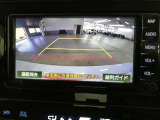 バックガイドモニターで、後方を確認しながら安心して駐車することができます。運転初心者も熟練者も必須の機能ですよ!