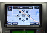 純正ナビを装備。タッチパネル式で使いやすく、お出かけもラクラクです。