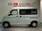 納車前にはプロのメカニックが点検、整備を行いますので安心してお乗り頂けます!!
