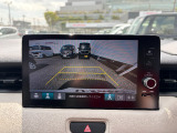 バックでの駐車が苦手な方や運転にあまり自信のない方でも後方の視界をしっかりサポート。安心して車庫入れが出来るバックカメラを装備しています!