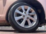 【純正14インチアルミホイール】外観にマッチした純正アルミホイールを装着しております。各種社外アルミホイールや、スタッドレスタイヤも取扱いしております。是非ご相談ください♪