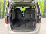 普段のお買い物や通勤、送迎等に十分な荷室スペースを確保しております。セカンドシートを倒すと、大きな荷物の積載も可能です♪