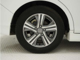 ◆アルミホイール装着車です!これで足元まわりもおしゃれにきまります!