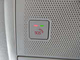 エアバッグ作動時や後突時、もしくは車内のSOSボタンを押した際に緊急通報オペレーターに連携し、救急・警察を手配します。更にオペレーターにも連携、お客様のご要望に応じてロードサービスの手配を行います。