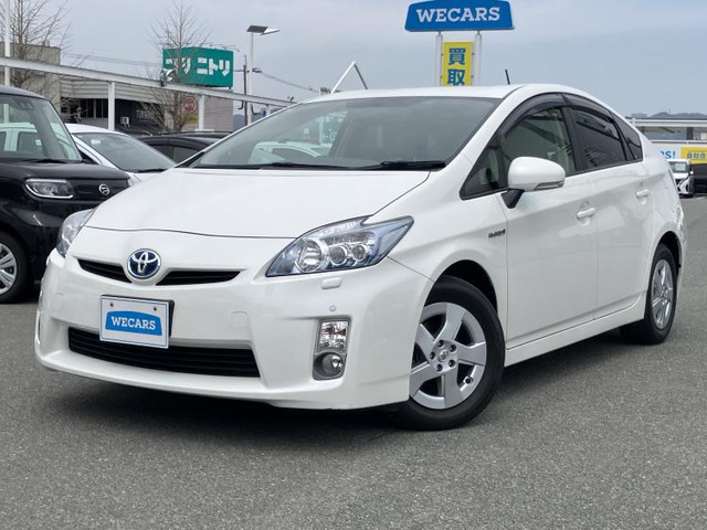 プリウス 1.8 S LEDエディション 