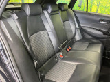 後部座席も気になるようなキズ・汚れやへたり等、大きなダメージはなく、良好な状態です。