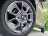 【純正16インチアルミホイール】外観にマッチした純正アルミホイールを装着しております。各種社外アルミホイールや、スタッドレスタイヤも取扱いしております。是非ご相談ください♪