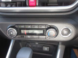 オートエアコン対応しております。納車時にはエアコンフィルターは交換お渡しになります。