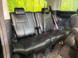 3列目シートはもちろん状態良好☆大人でもゆったりと座って頂けますので、大人数でのお出かけもラクラクです♪ご家族で、気の知れた仲間で、ドライブに行くのが楽しみですね♪
