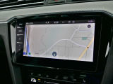 純正カーナビ付きですがスマートフォンと繋げてスマホナビでも映せる為お好きな方をご利用いただけます。