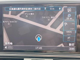 ●純正ナビ:一体感のあるナビは、高級感ある車内を演出してくれます。オーディオ機能も充実しておりますので、運転もより楽しめます♪