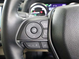 ステアリングスイッチです!運転の最中でも視線を逸らすことなく操作することができますよ♪