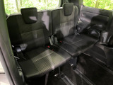 3列目シートはもちろん状態良好☆大人でもゆったりと座って頂けますので、大人数でのお出かけもラクラクです♪ご家族で、気の知れた仲間で、ドライブに行くのが楽しみですね♪