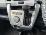 シフトレバーも握りやすく操作面も良好!