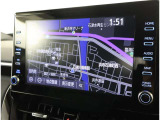 純正ナビを装備。タッチパネル式で使いやすく、お出かけもラクラクです。