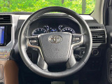 【純正革巻きステアリング】上質な革を使用することで、手にしっかり馴染みとても運転しやすいハンドルです♪