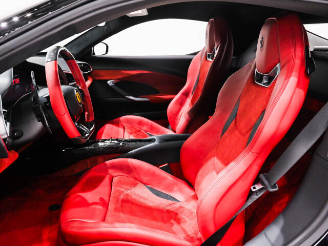 フェラーリ /その他 フェラーリ 296GTB F1 DCT の中古車詳細 (300km