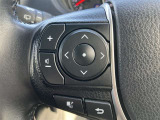左側のステアリングスイッチ
