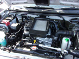 エンジンルームもきれいです